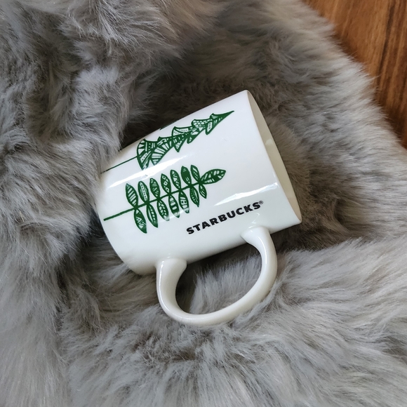 STARBUCKS 2015 Greenery Mug - 12 Oz NWOT - Picture 2 of 6